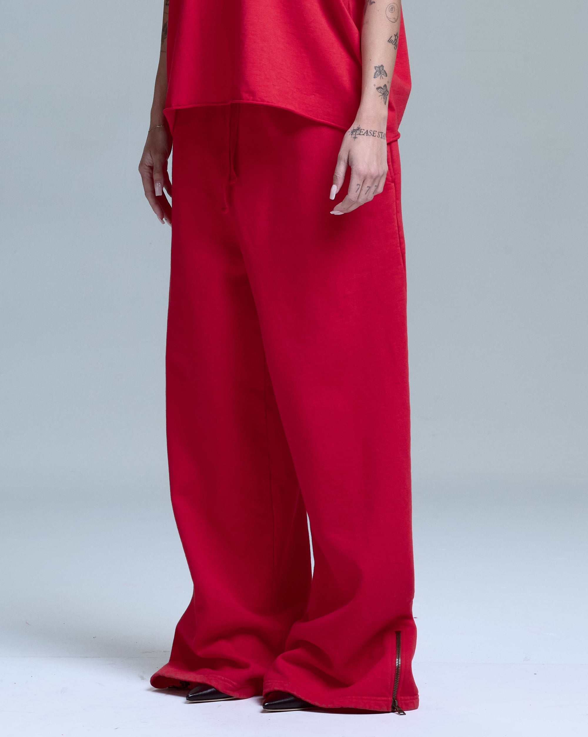 HIGH RISK ZIPPER SWEATPANTS - RED