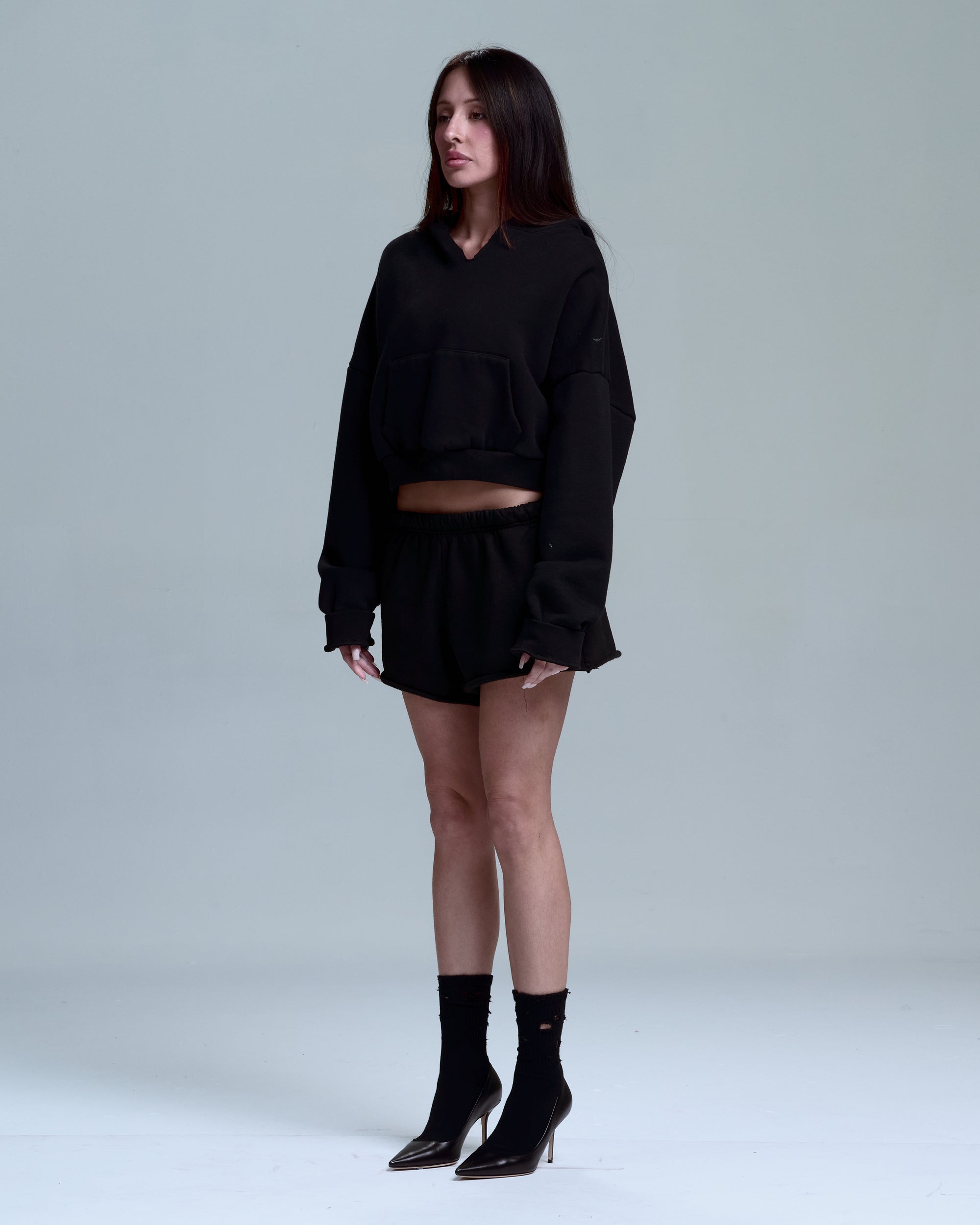 WOMENS CROPPED BLACK HOODIE