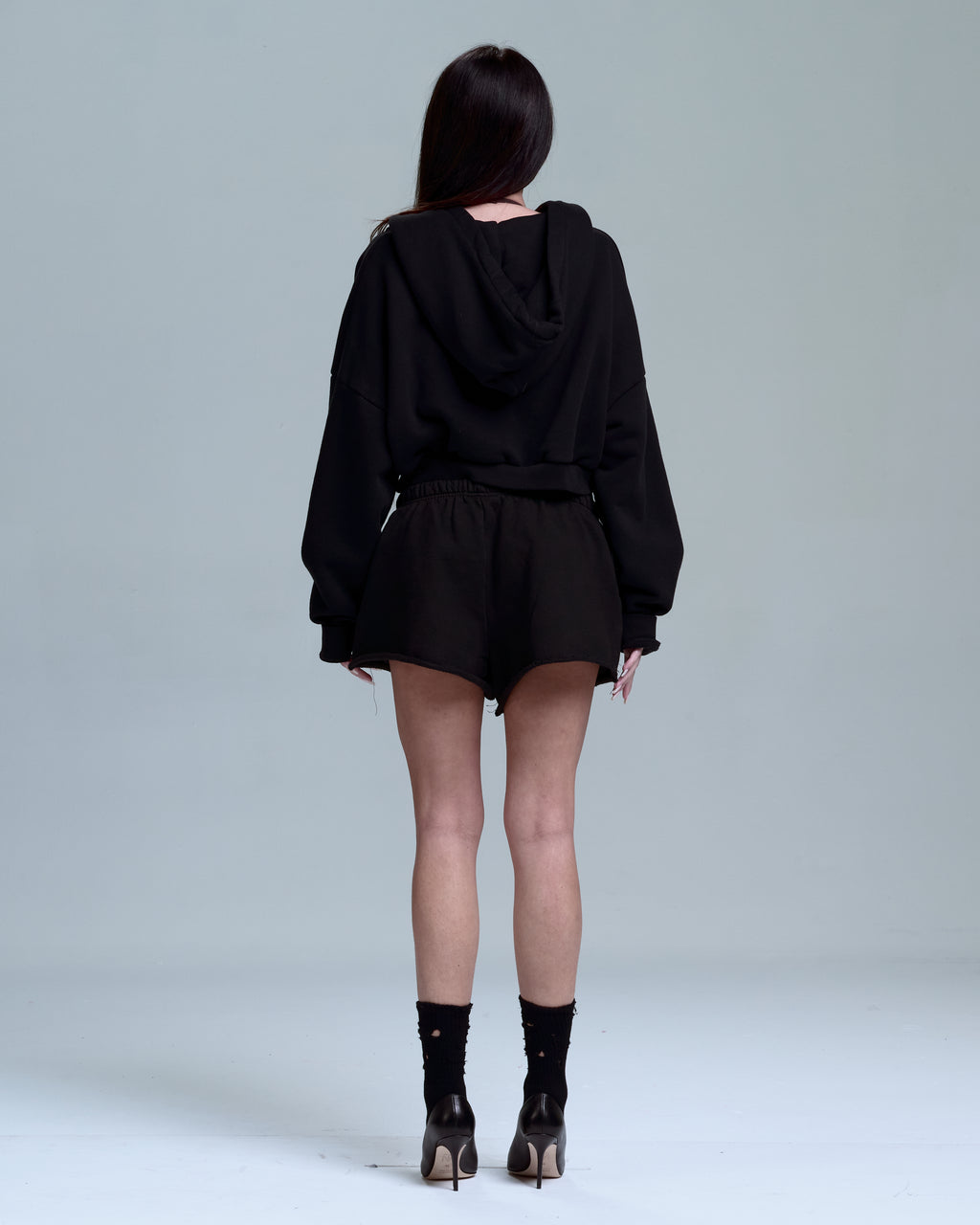 WOMENS CROPPED BLACK HOODIE