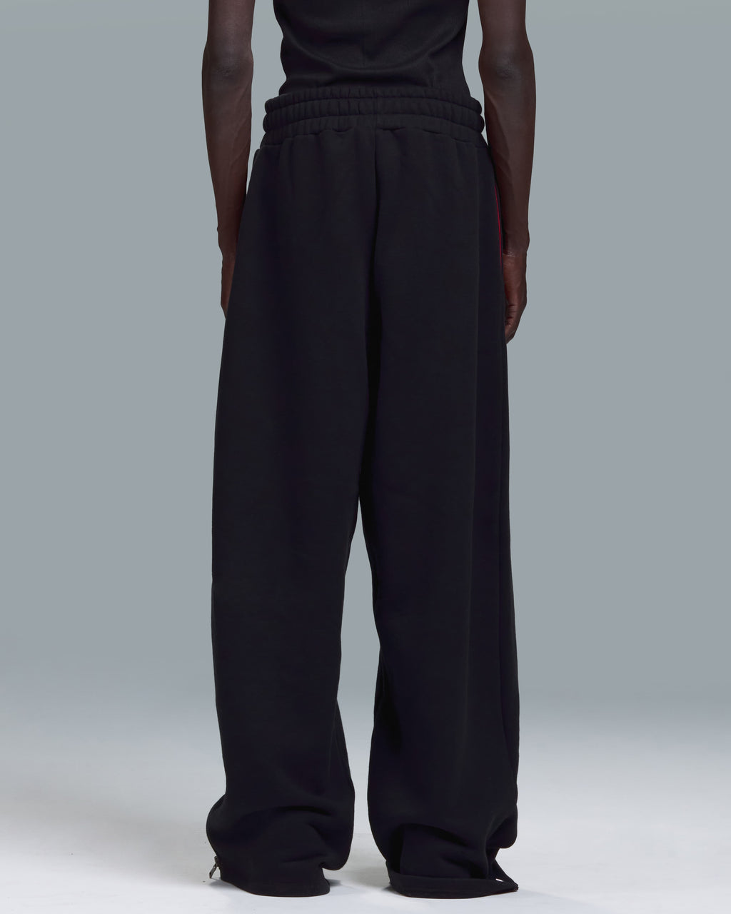 HIGH RISK ZIPPER SWEATPANTS - BLACK